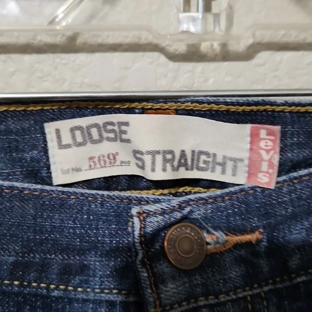 Levis 569 Jeans Mena Size 36 X 32 loose straight